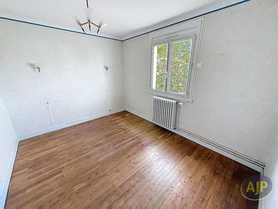 Maison - 91 m² - 5 pièces