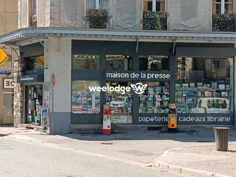 Fonds de commerce - 180 m²