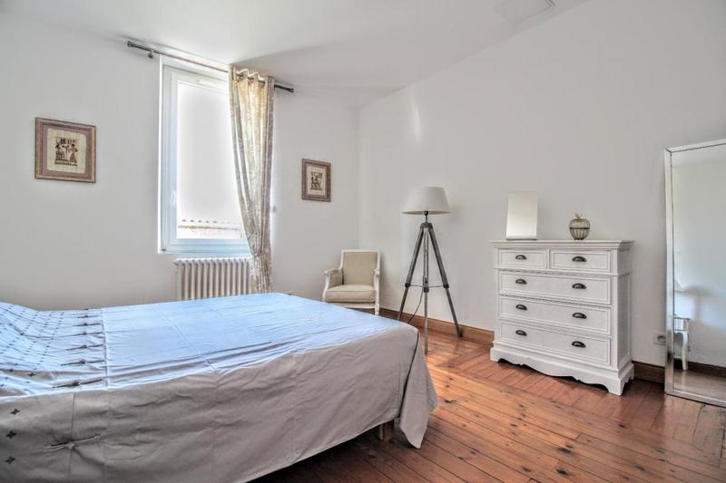 Maison bourgeoise - 319 m² - 8 pièces