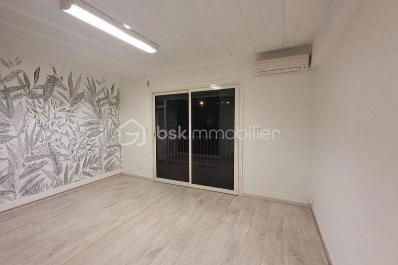 Bureau - 140 m² - 6 pièces