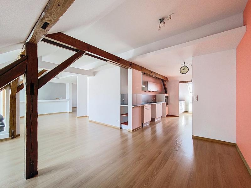 Appartement - 80 m² - 3 pièces