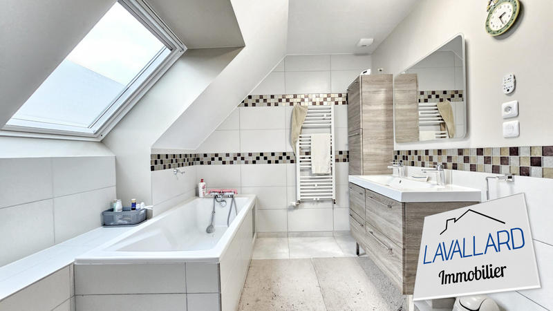 Maison contemporaine - 128 m² - 6 pièces