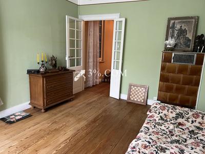 Maison - 264 m² - 9 pièces