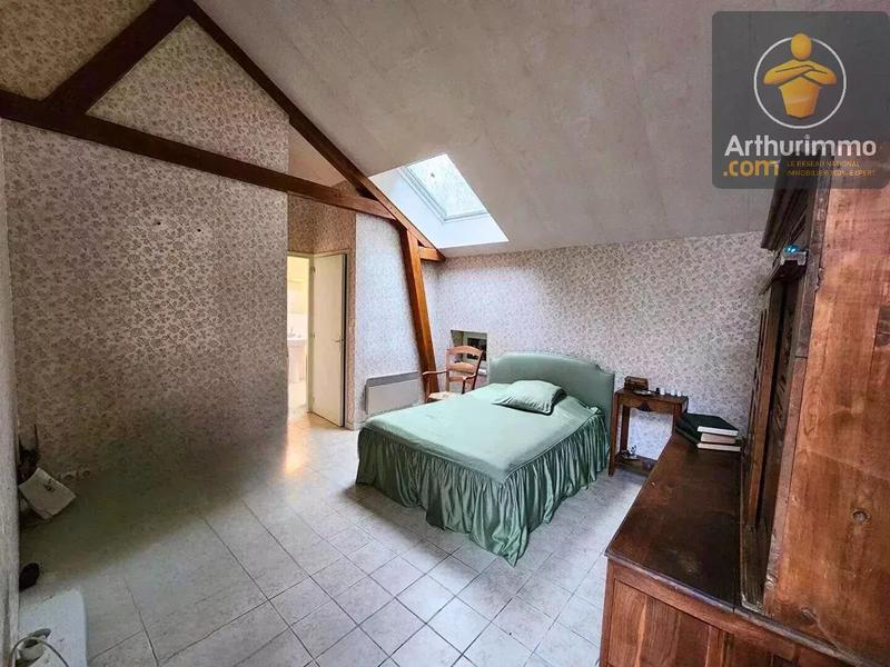 Maison - 280 m² - 11 pièces