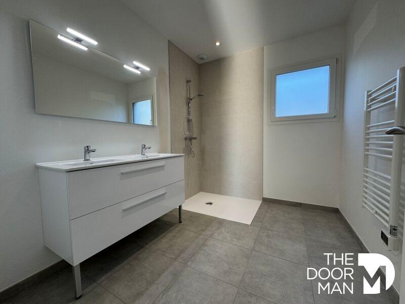 Maison - 98 m² - 5 pièces