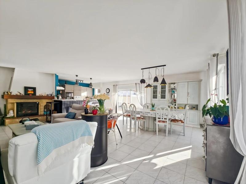 Maison - 130 m² - 5 pièces