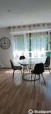 Chambre - 12 m² - 1 pièce