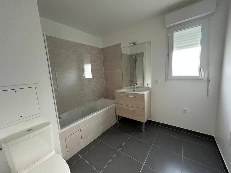 Appartement - 90 m² - 4 pièces