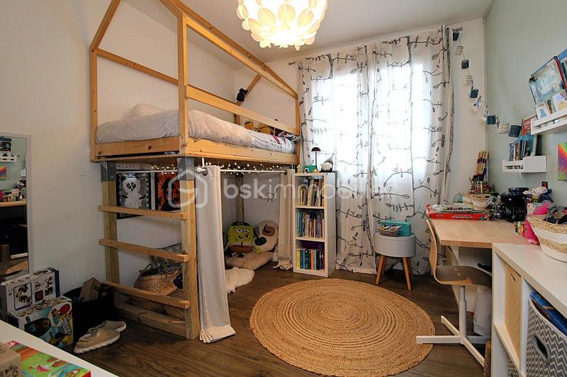 Appartement - 77 m² - 4 pièces