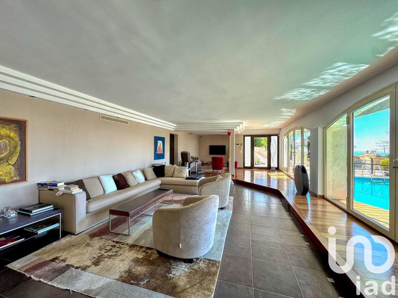 Maison de maîtres - 313 m² - 10 pièces