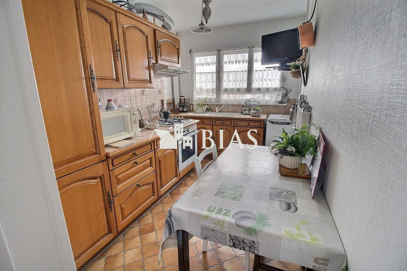 Appartement - 95 m² - 5 pièces