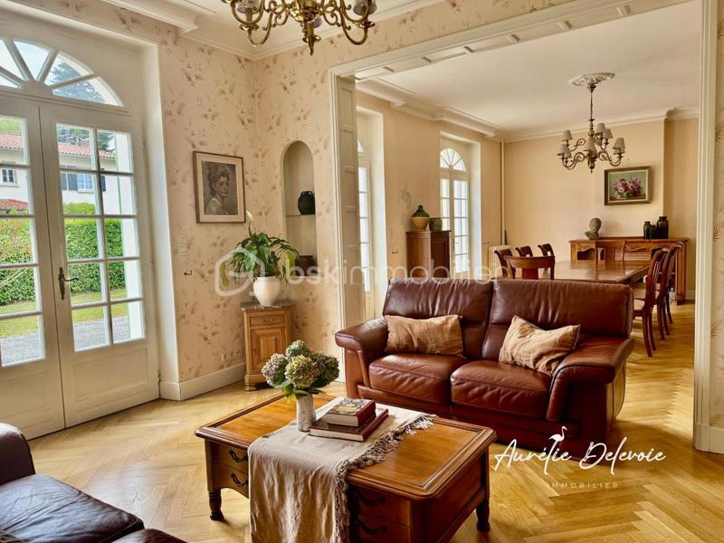 Maison d'architecte - 208 m² - 7 pièces