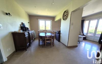 Maison - 104 m² - 4 pièces