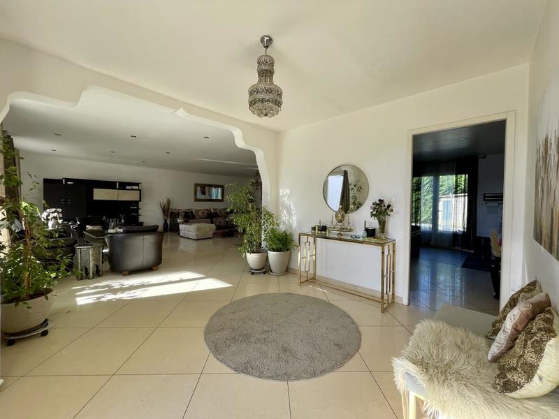 Maison - 172 m² - 6 pièces