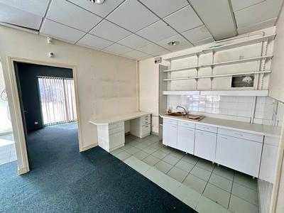 Bureau - 143 m²