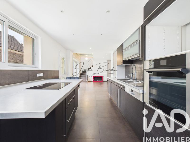 Maison - 130 m² - 6 pièces