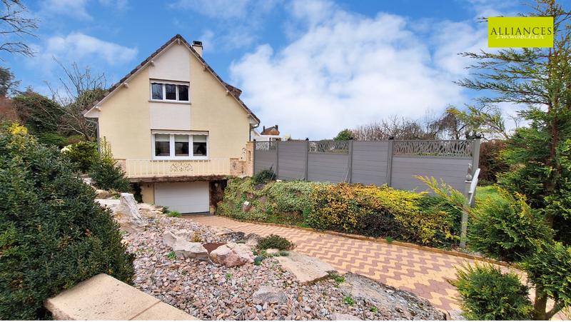 Maison - 130 m² - 6 pièces