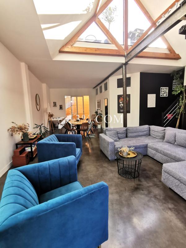 Loft - 128 m² - 4 pièces