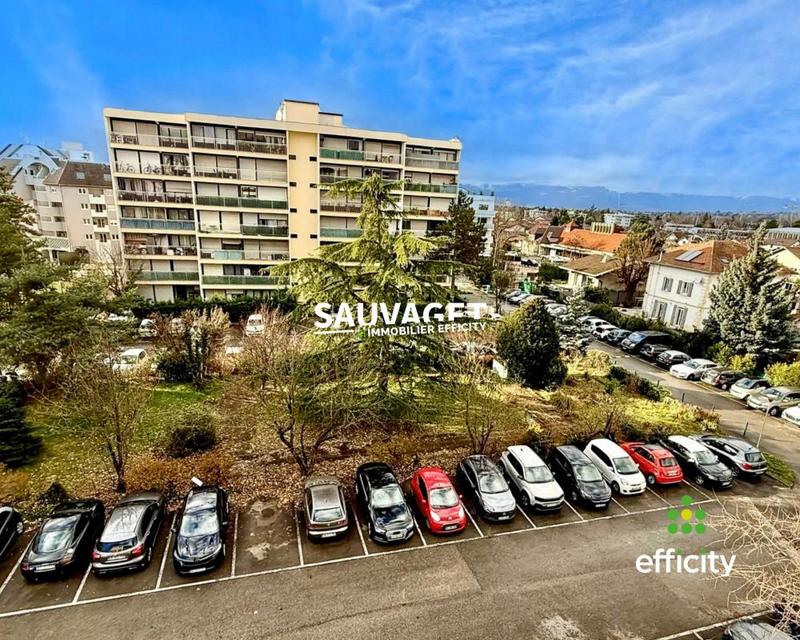 Studio - 25 m² - 1 pièce