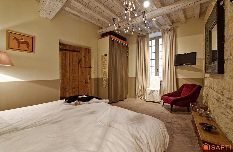 Maison de maîtres - 245 m² - 8 pièces