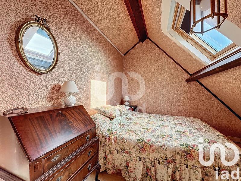 Maison - 166 m² - 8 pièces