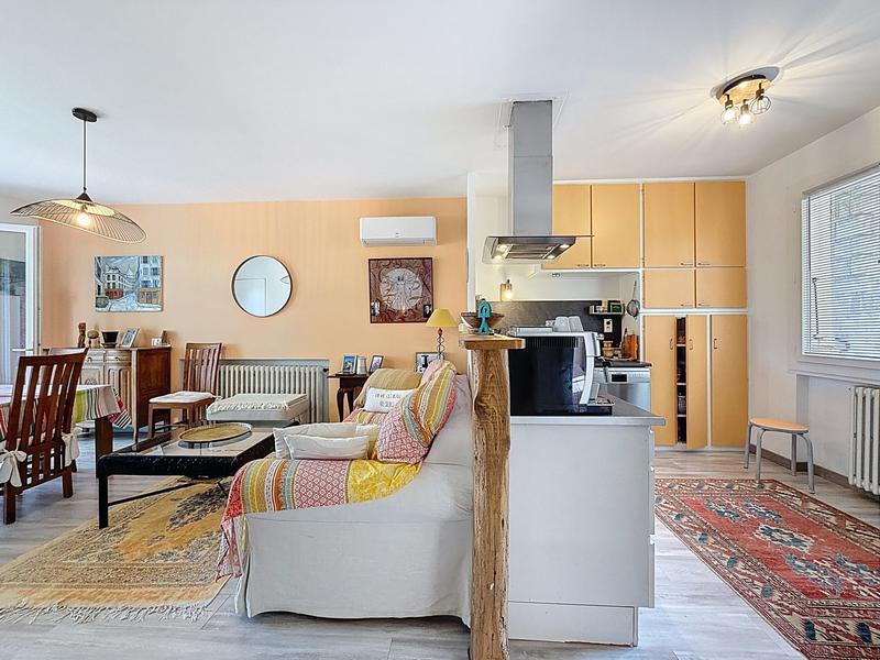 Maison traditionnelle - 82 m² - 4 pièces