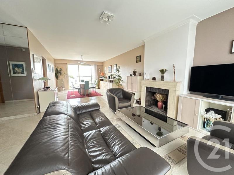 Pavillon - 170 m² - 6 pièces