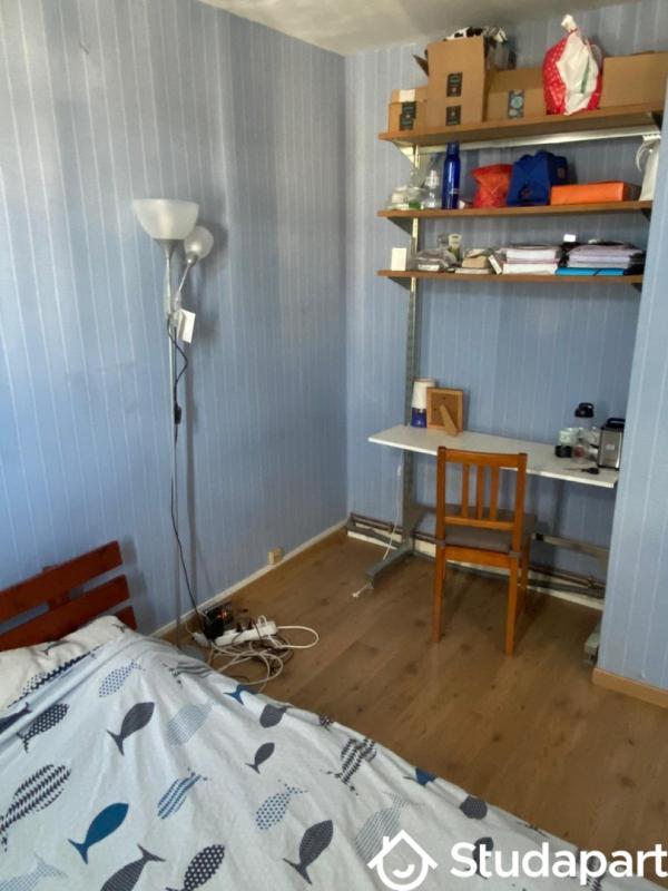 Chambre - 11 m² - 1 pièce