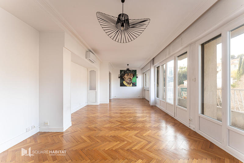 Appartement - 82 m² - 3 pièces