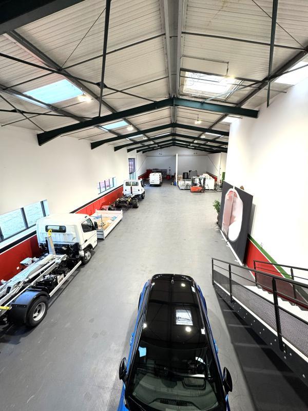 Bureau - 1 888 m² - 10 pièces