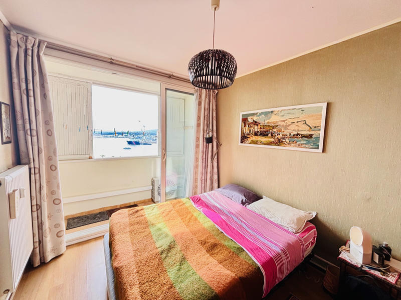 Appartement - 97 m² - 5 pièces