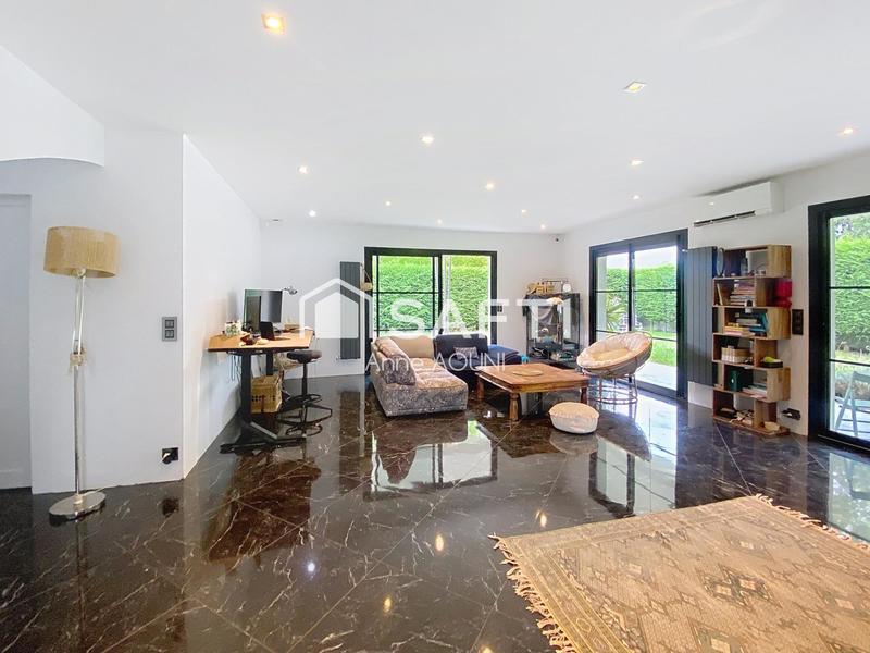 Maison - 132 m² - 6 pièces