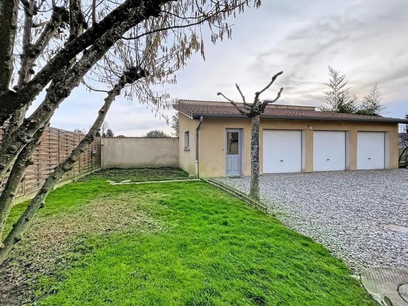 Maison - 310 m² - 11 pièces