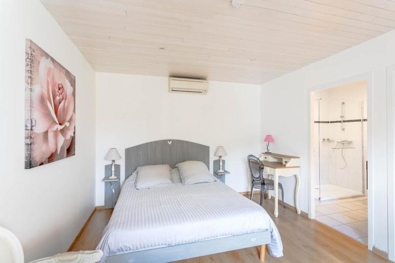 Propriété - 374 m² - 15 pièces