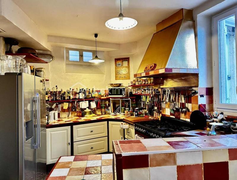 Maison ancienne - 290 m² - 8 pièces