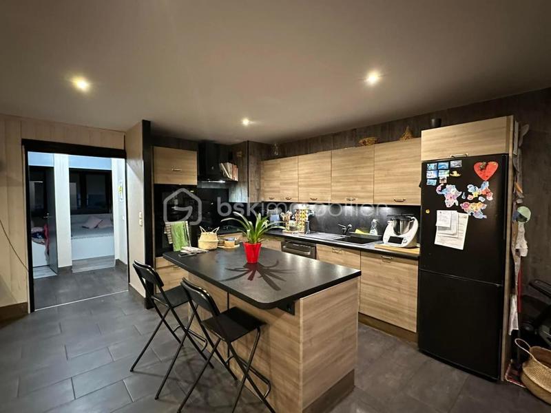 Appartement - 81 m² - 4 pièces