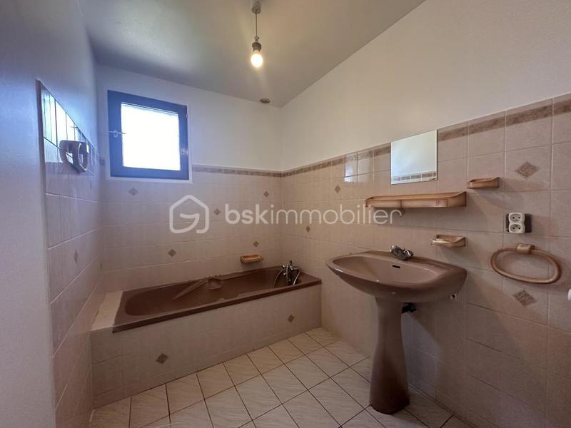 Maison - 110 m² - 6 pièces