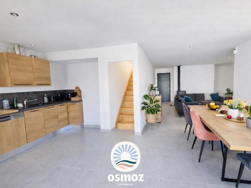 Maison traditionnelle - 87 m² - 4 pièces