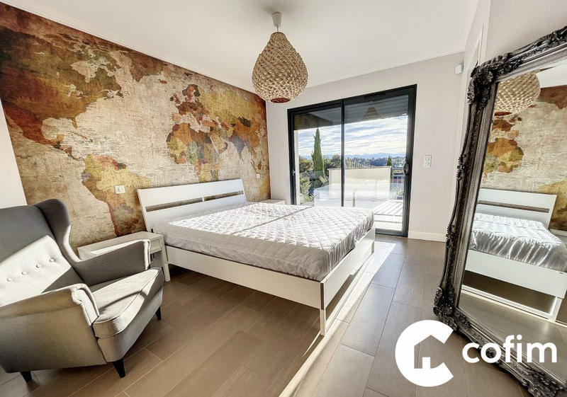 Villa - 262 m² - 7 pièces