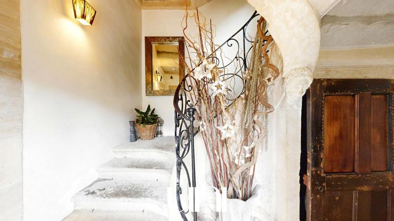 Maison - 300 m² - 9 pièces