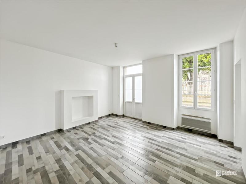 Immeuble - 245 m² - 10 pièces