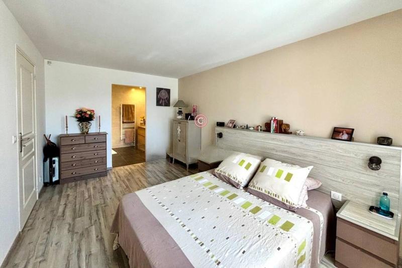 Villa - 125 m² - 5 pièces