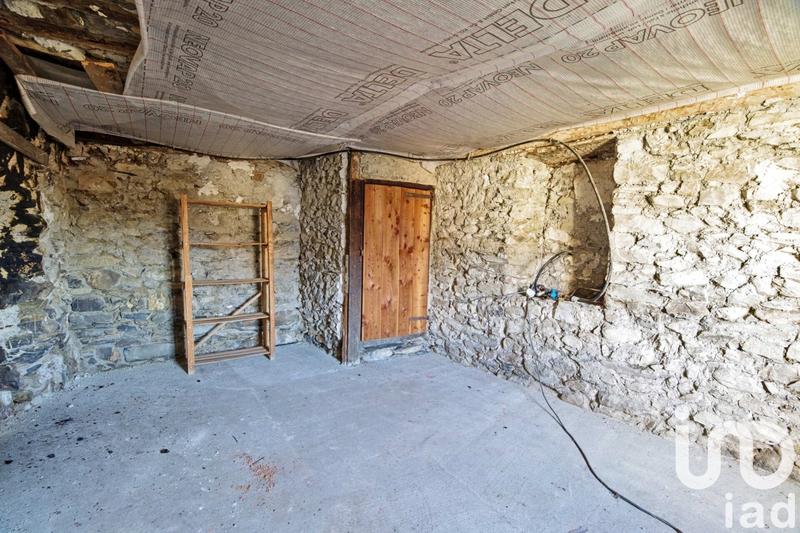 Maison de village - 900 m² - 20 pièces