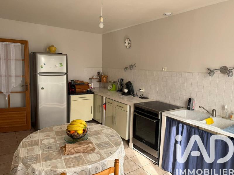 Maison - 225 m² - 9 pièces