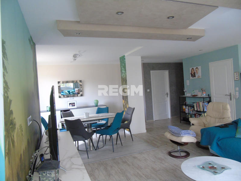 Appartement - 85 m² - 4 pièces