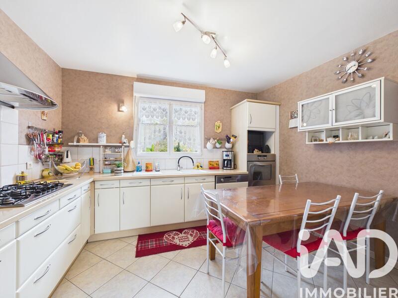 Maison - 103 m² - 5 pièces