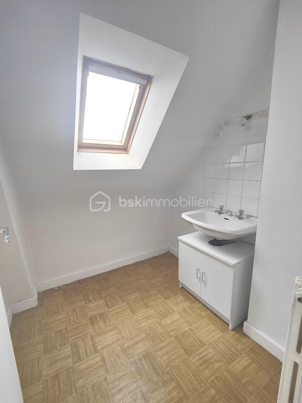 Maison - 99 m² - 5 pièces