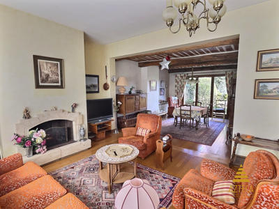 Maison - 158 m² - 5 pièces