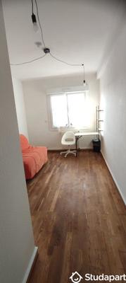 Chambre - 12 m² - 1 pièce