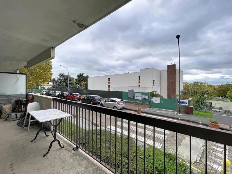 Appartement - 90 m² - 4 pièces